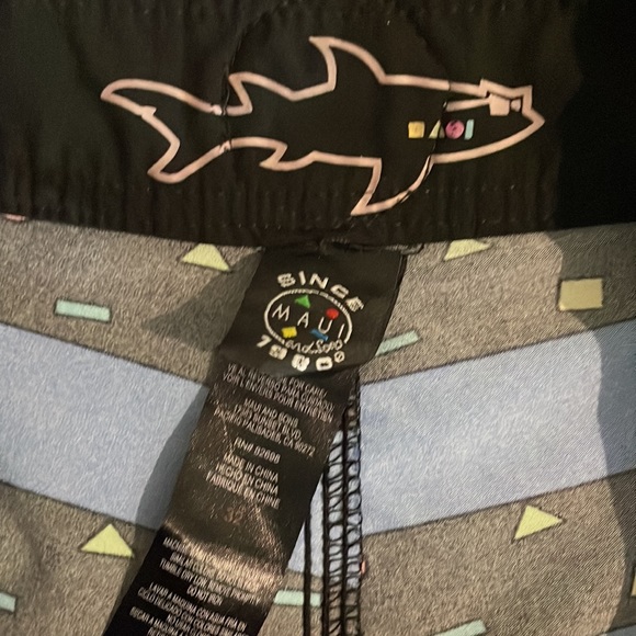 Maui and Sons Blue Geometric Swim Board Shorts Size 32 - Picture 13 of 16